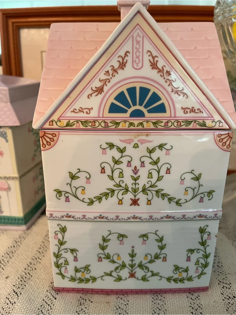 LENOX Village Sugar Decorative Porcelain Canister, Vintage 1990s
